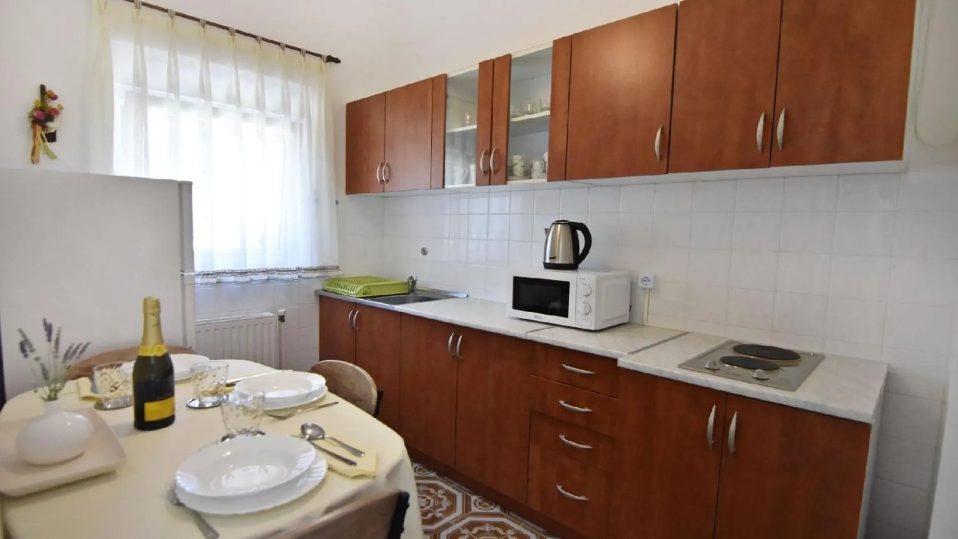 Schoene Wohnung In Umag Mit Kleiner Terrasse Lejlighed